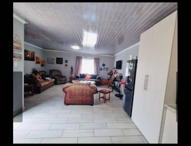 3 BEDROOM HOUSE FOR SALE IN VANDERBIJLPARK SW 1